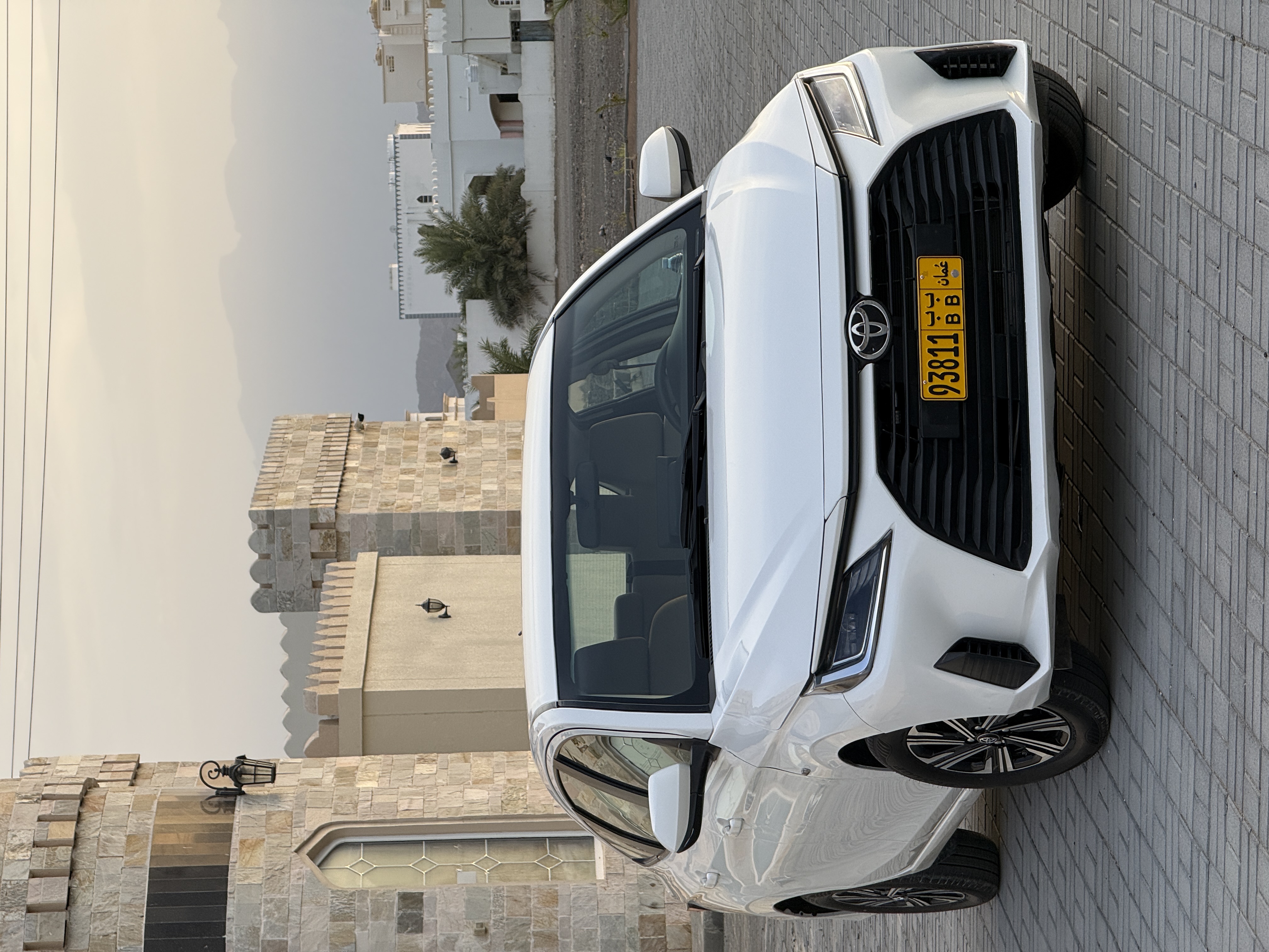 2024 Toyota Yaris L thumbnail 11