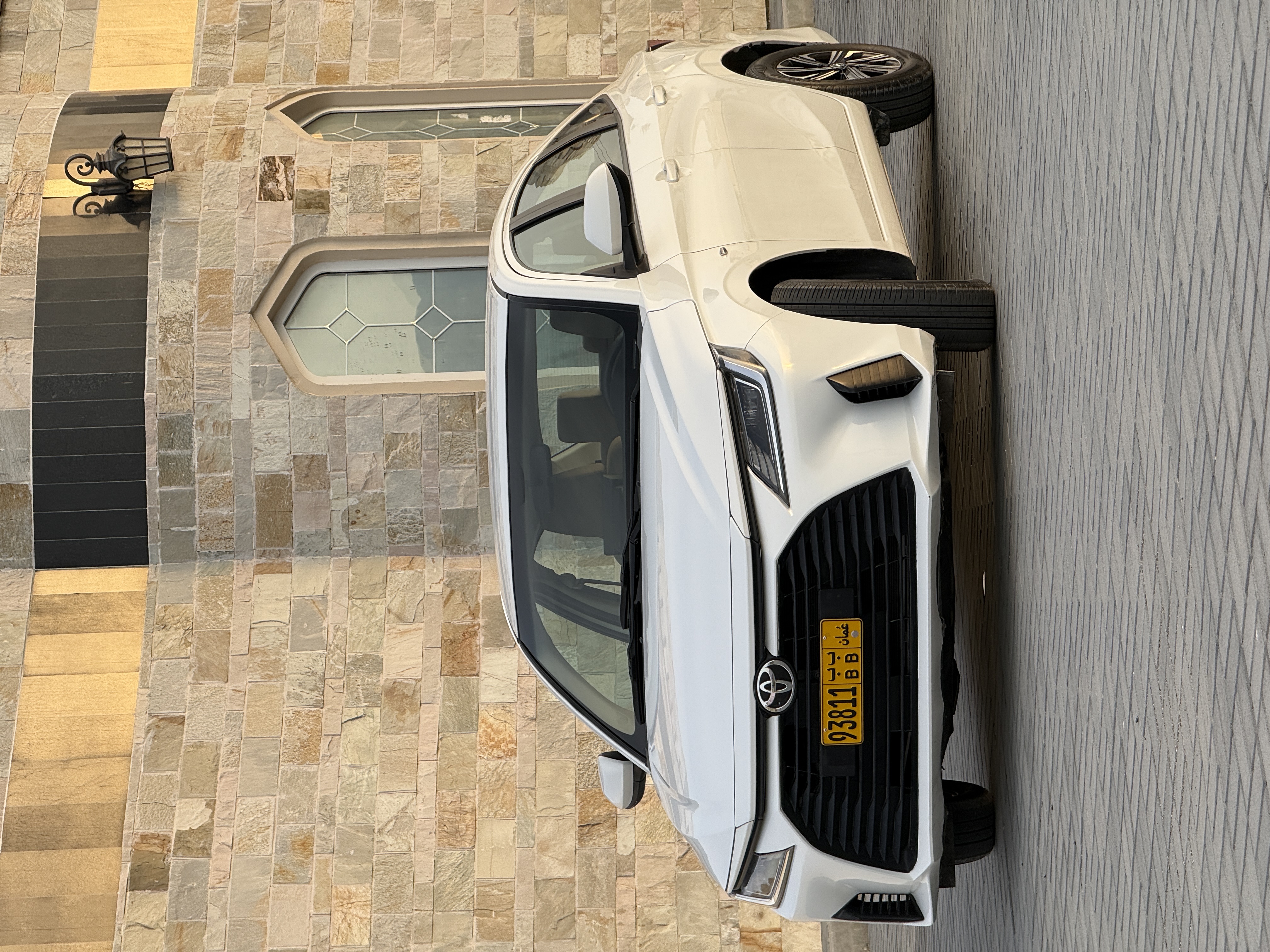 2024 Toyota Yaris L thumbnail 14
