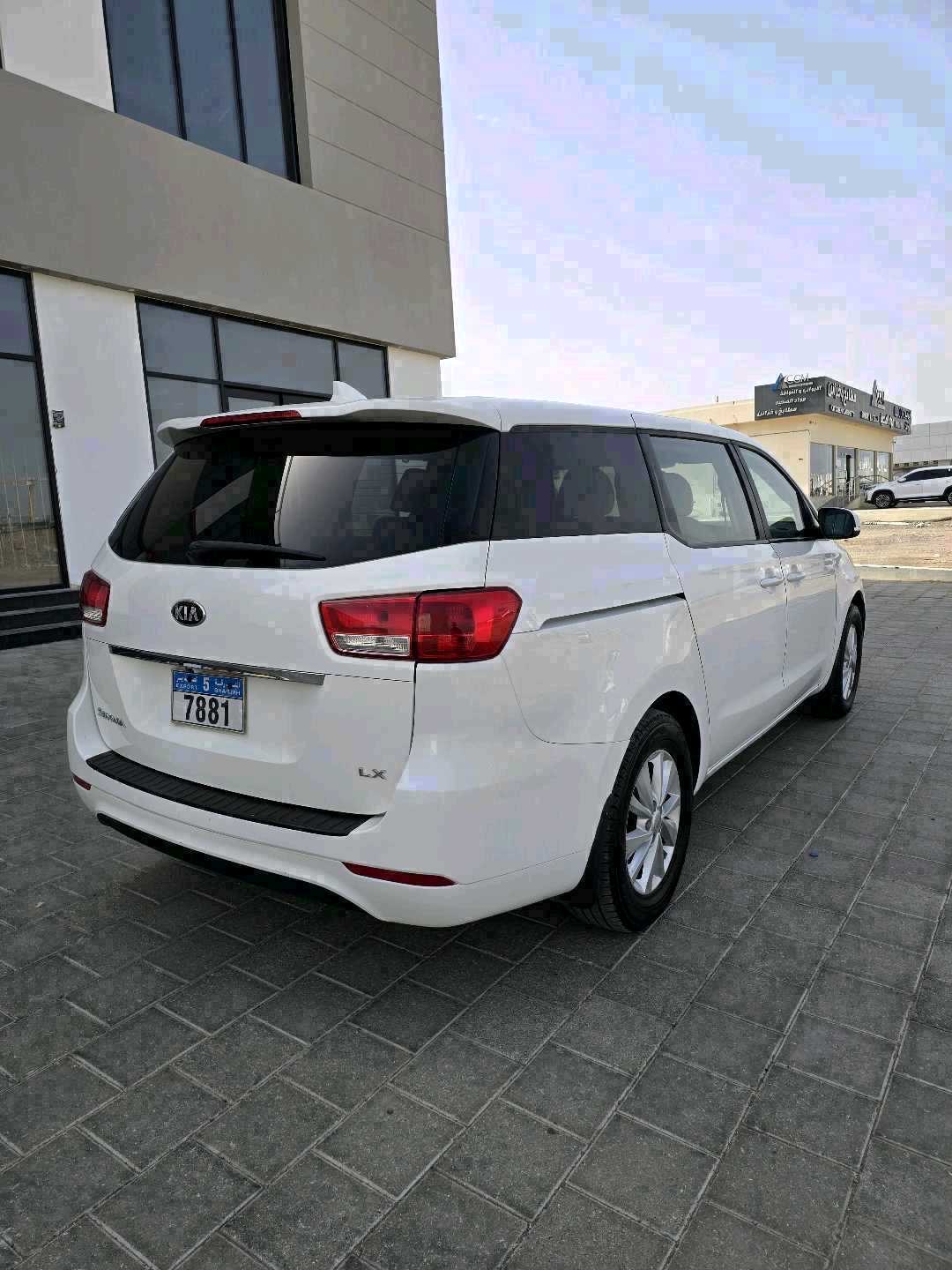 2019 Kia Sonet LX thumbnail 2