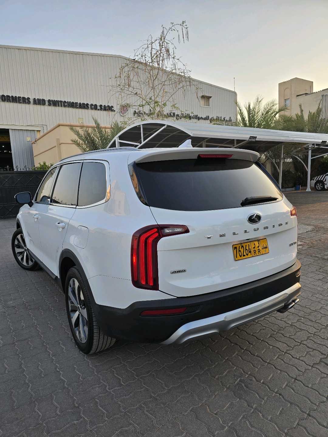 2020 Kia Telluride LX thumbnail 6