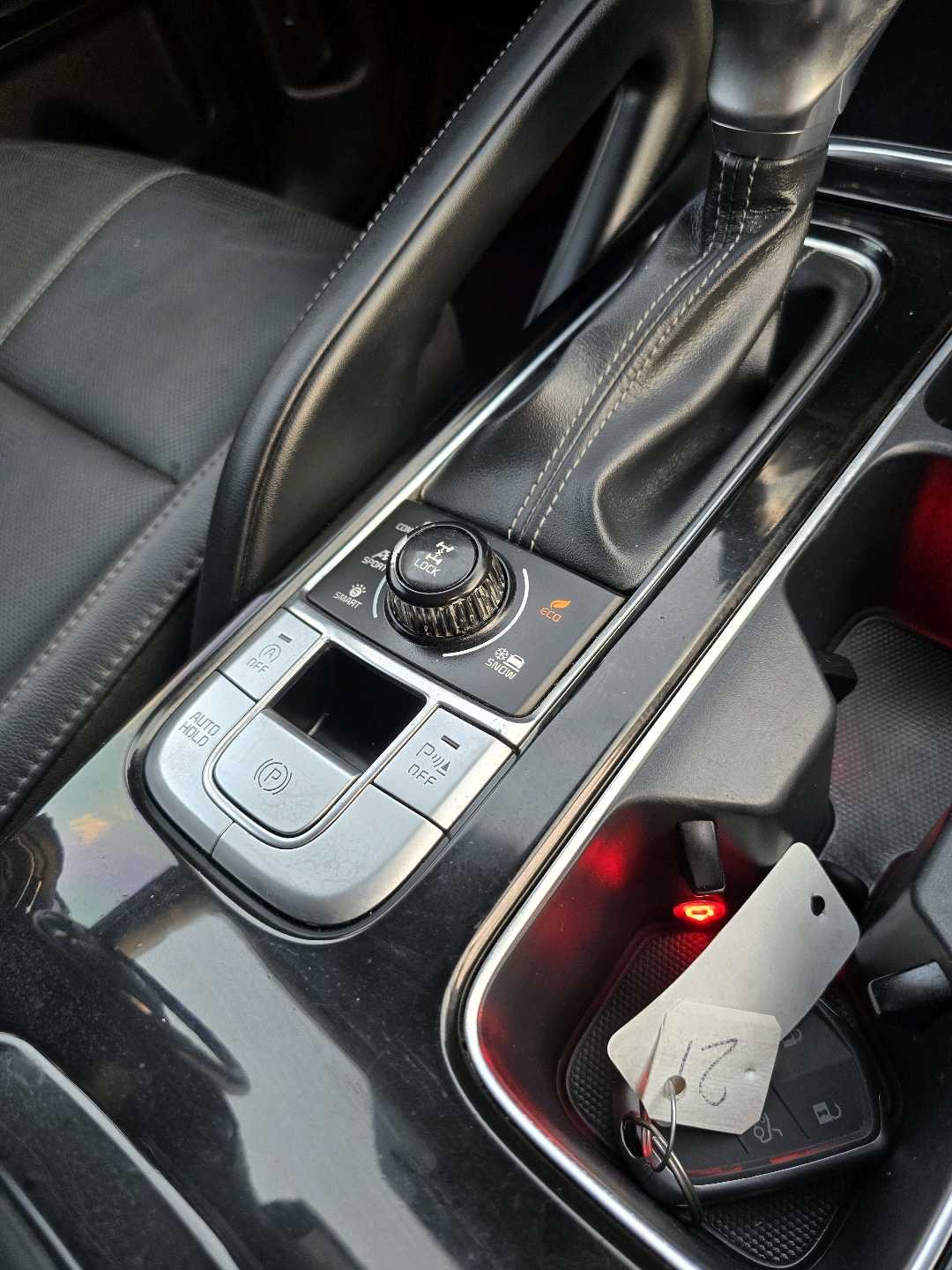 2020 Kia Telluride LX thumbnail 16