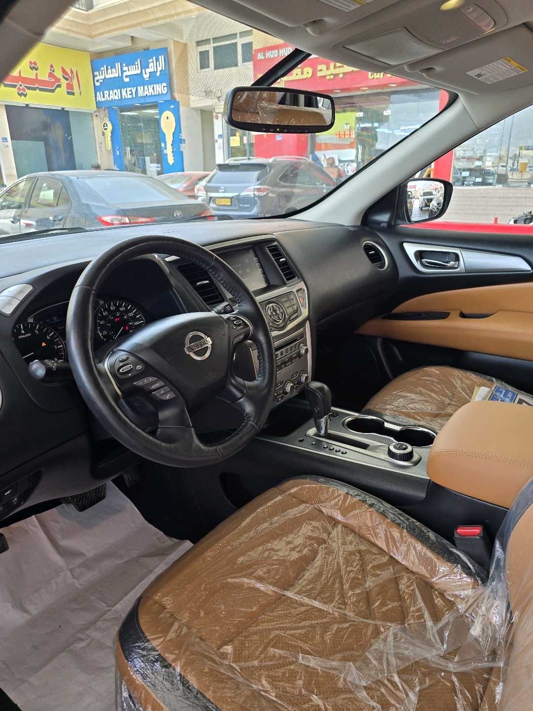 2020 Nissan Pathfinder SL thumbnail 10