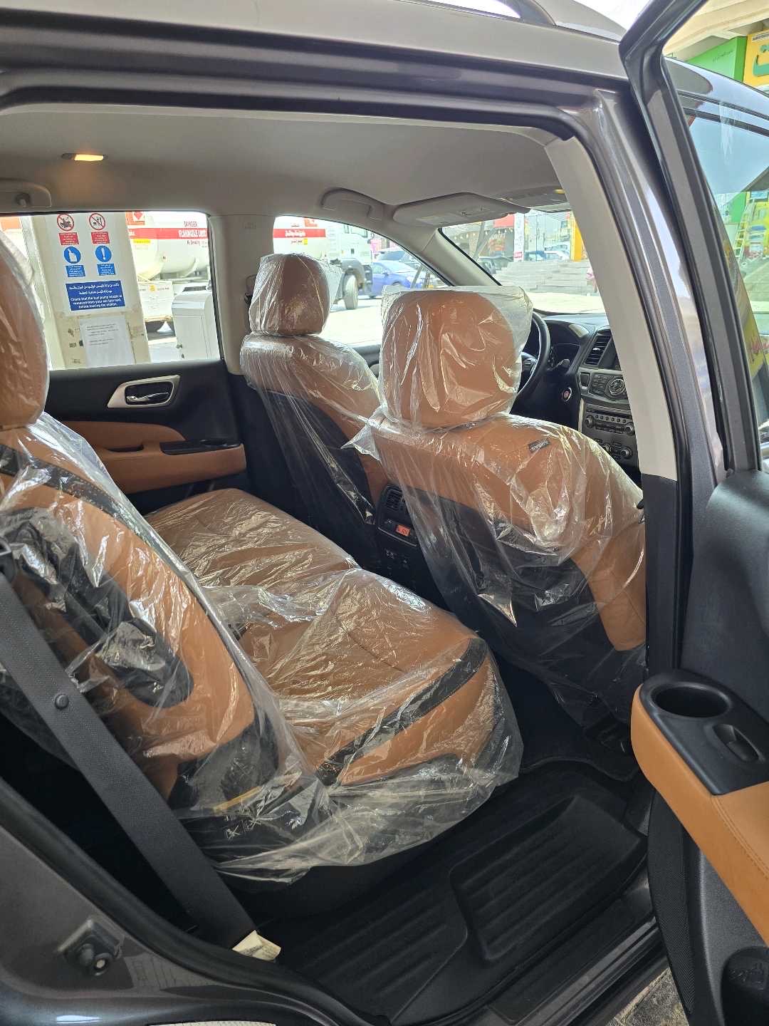 2020 Nissan Pathfinder SL thumbnail 12