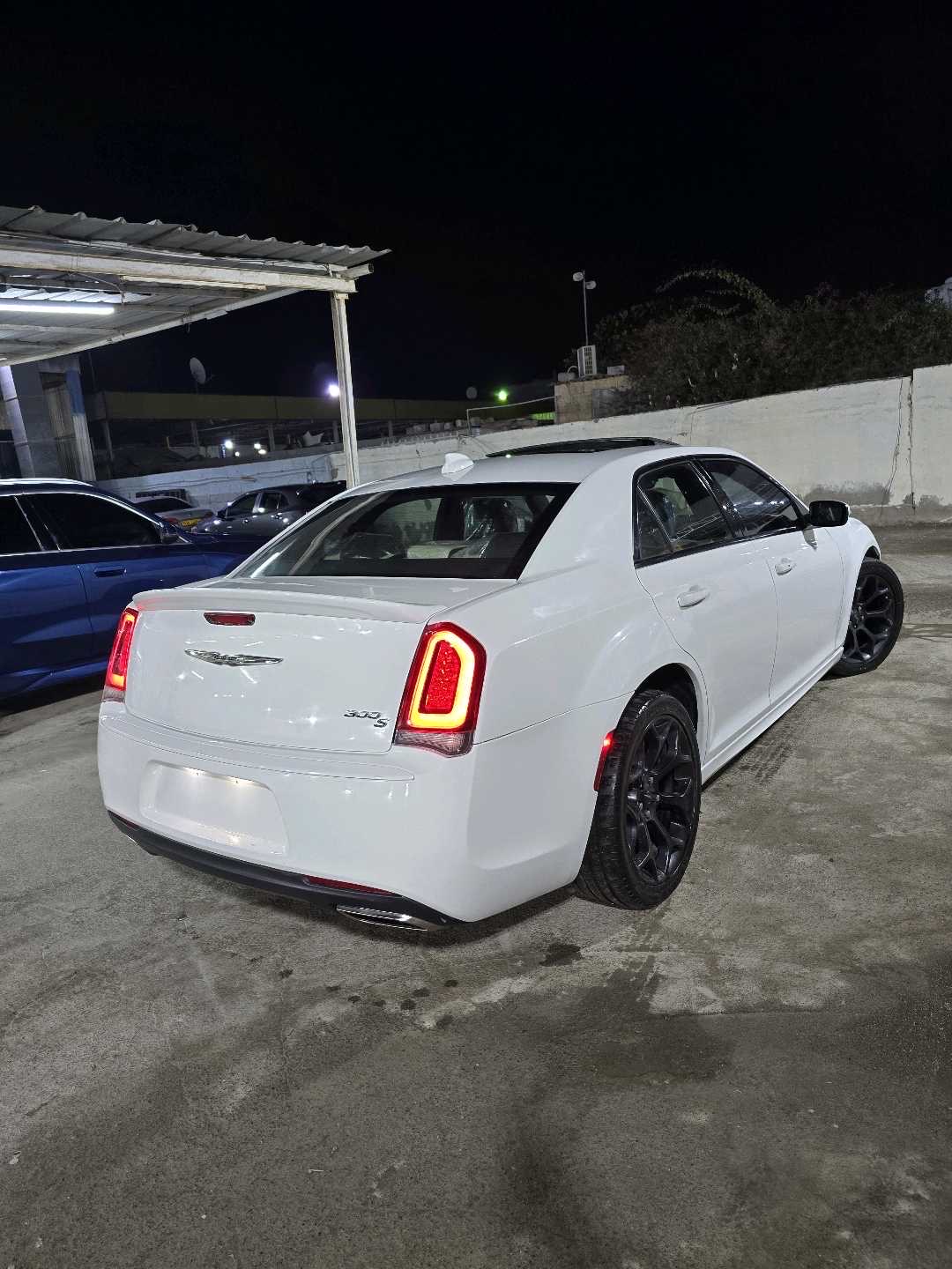 2020 Chrysler 300 SL thumbnail 8