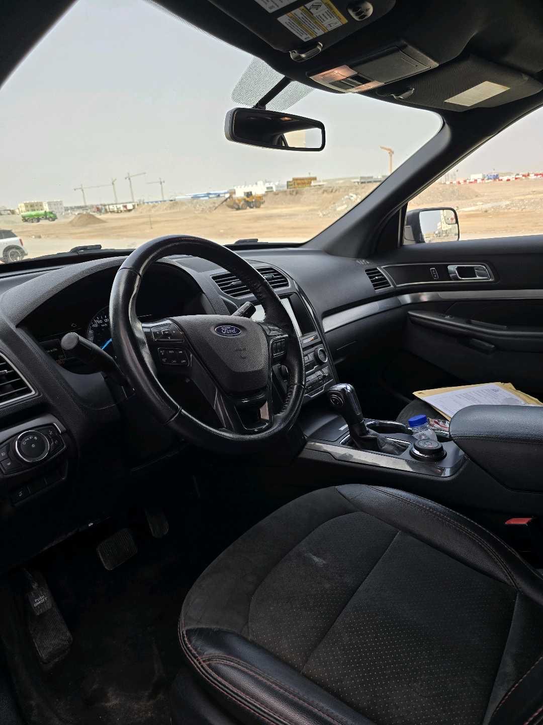 2018 Ford Explorer SL thumbnail 3