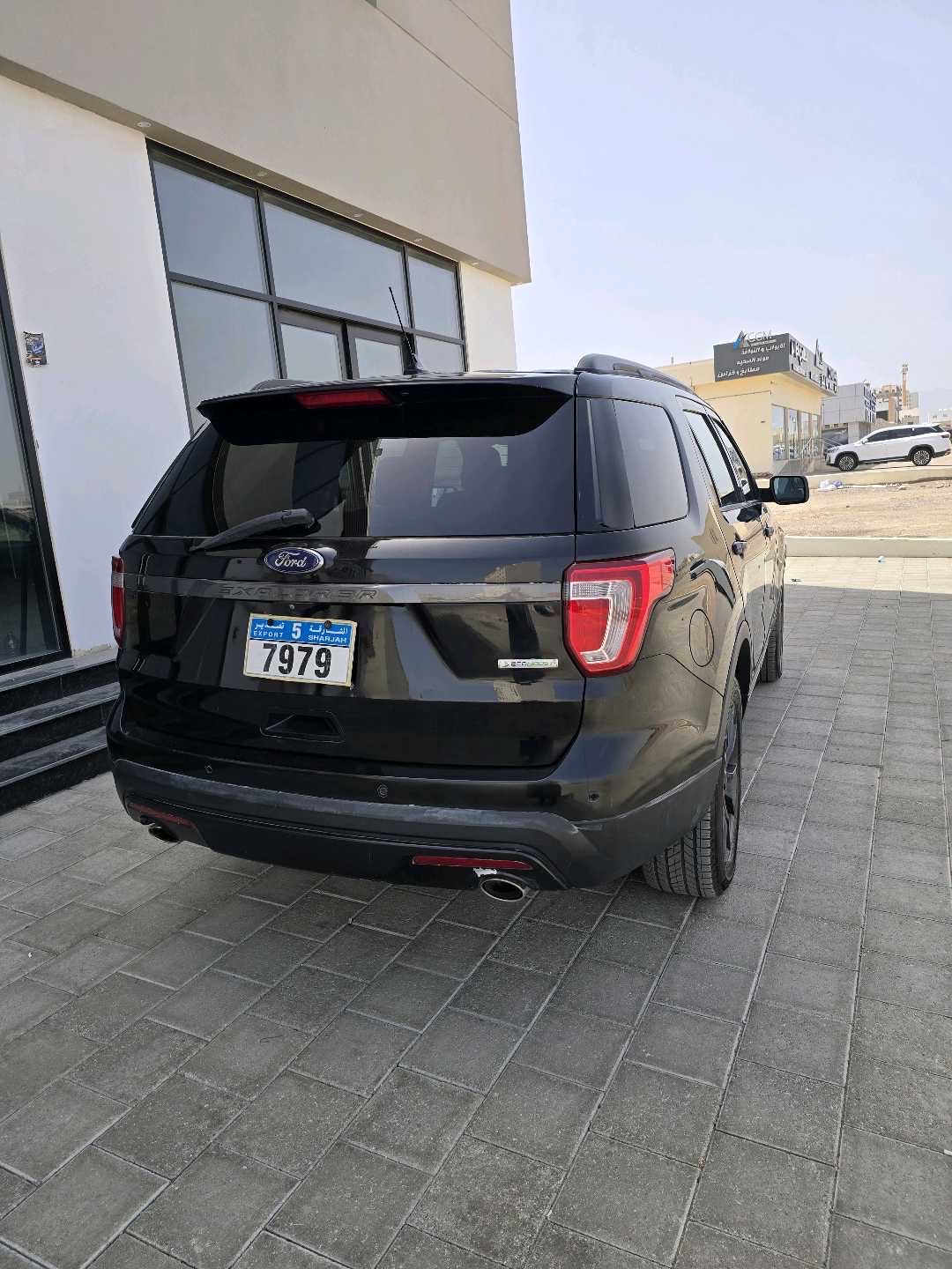 2018 Ford Explorer SL thumbnail 9