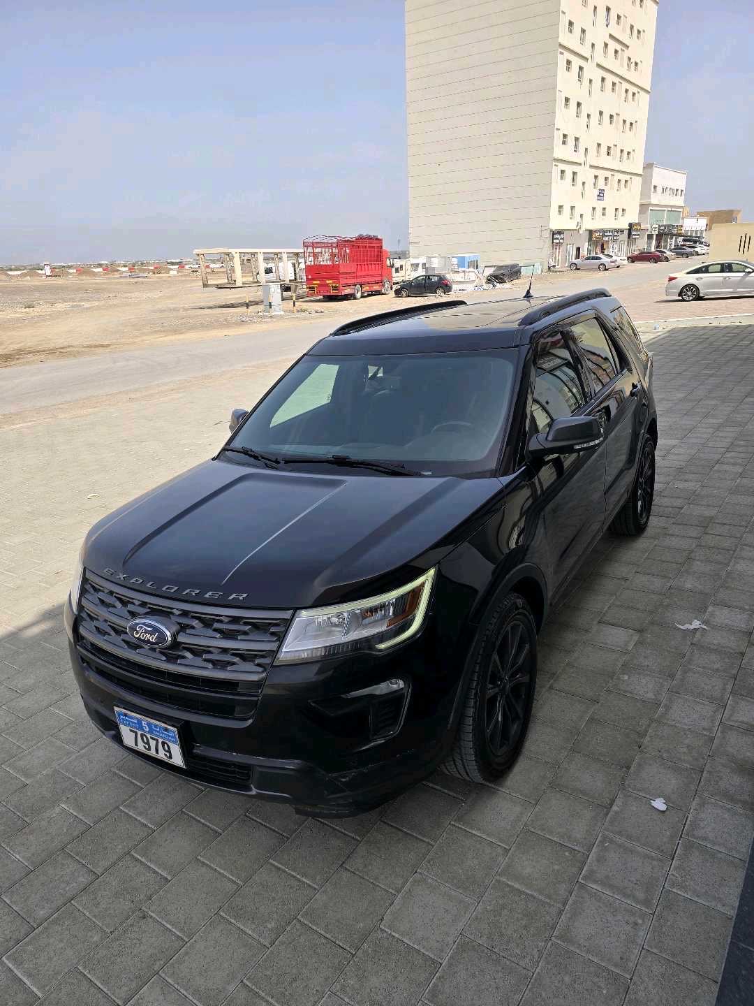 2018 Ford Explorer SL thumbnail 18