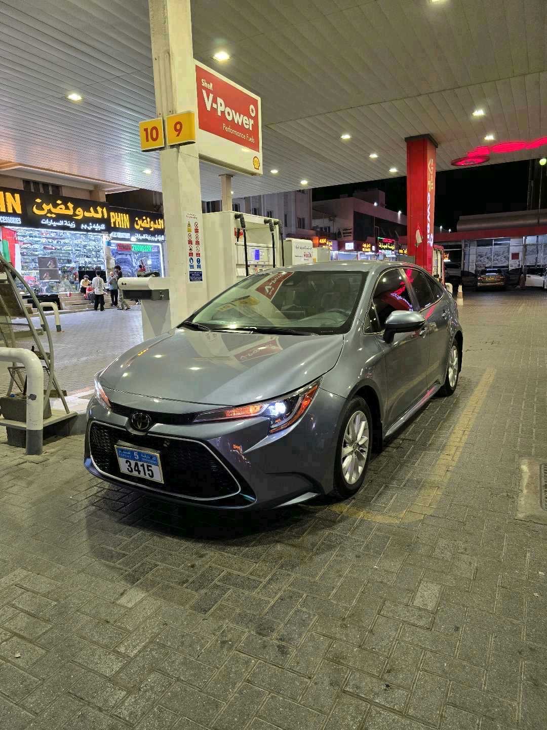 2020 Toyota Corolla LE thumbnail 11
