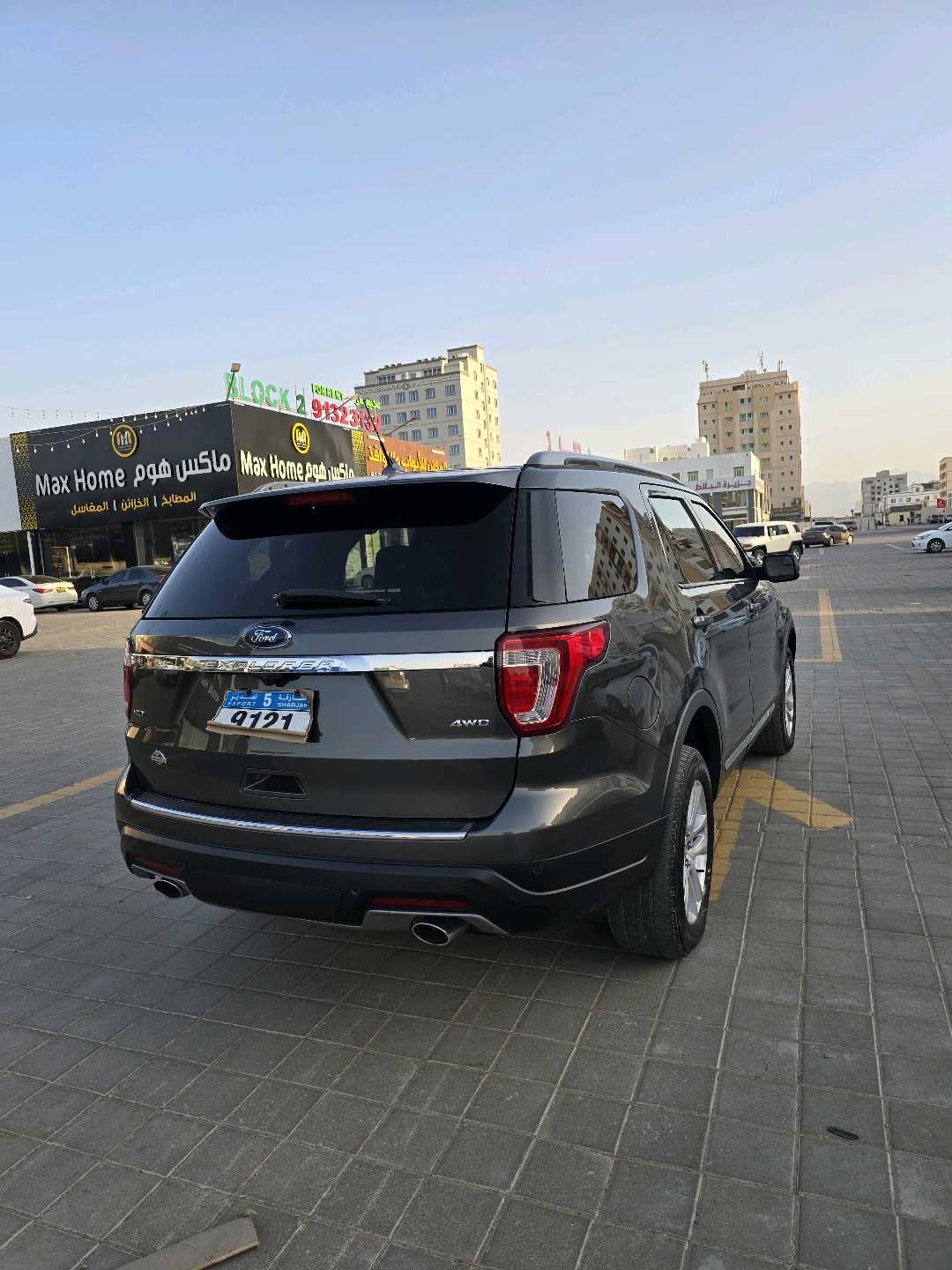 2018 Ford Explorer Sport thumbnail 9