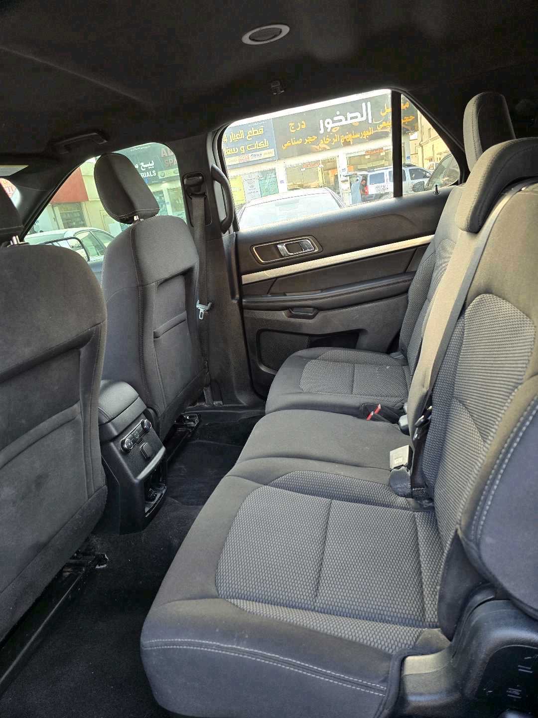 2018 Ford Explorer Sport thumbnail 24