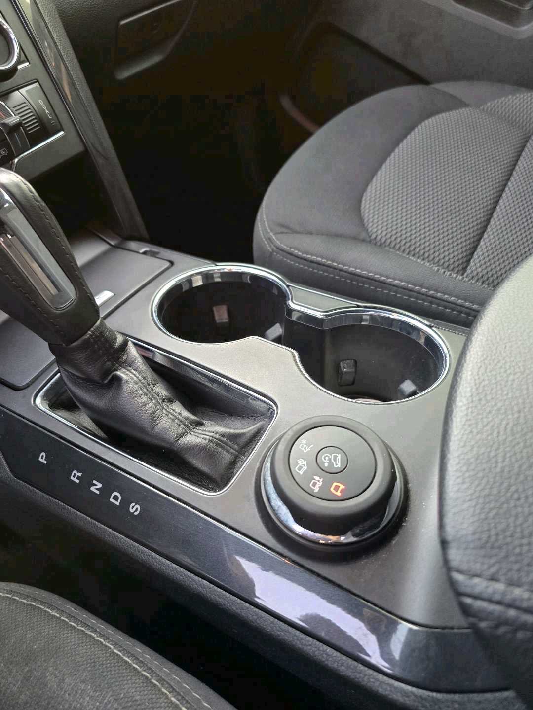 2018 Ford Explorer Sport thumbnail 26