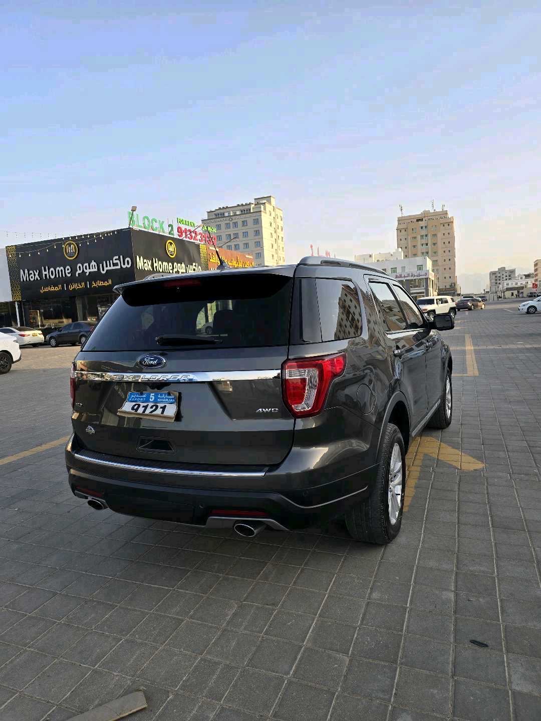 2018 Ford Explorer Sport thumbnail 29