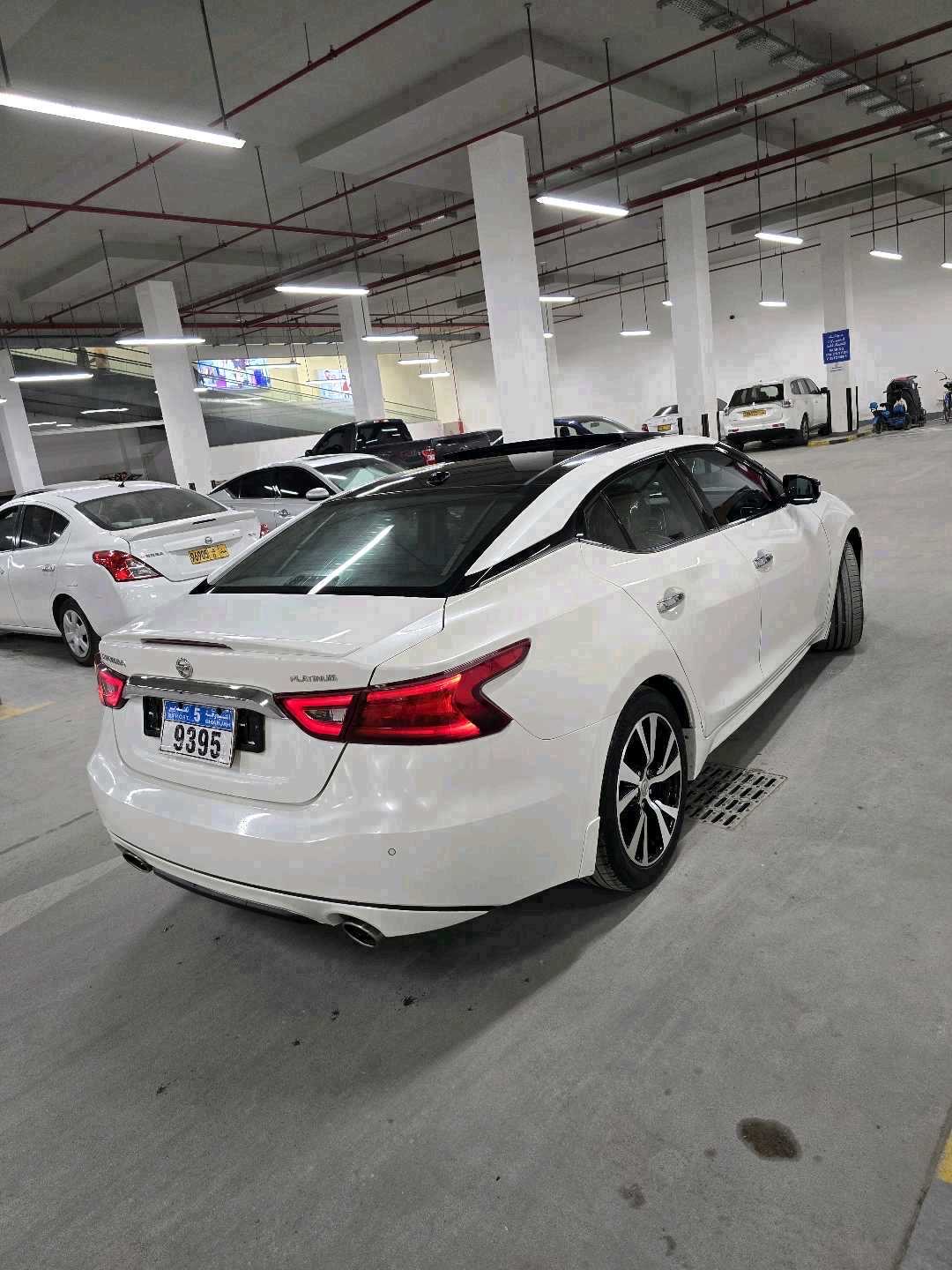 2018 Nissan Maxima Platinum thumbnail 4