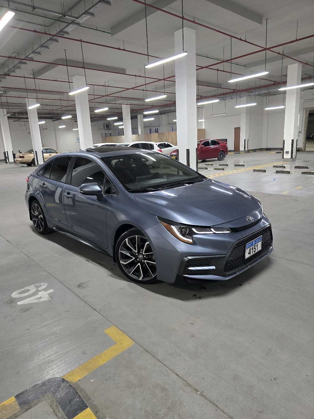 2020 Toyota Corolla SE thumbnail 2
