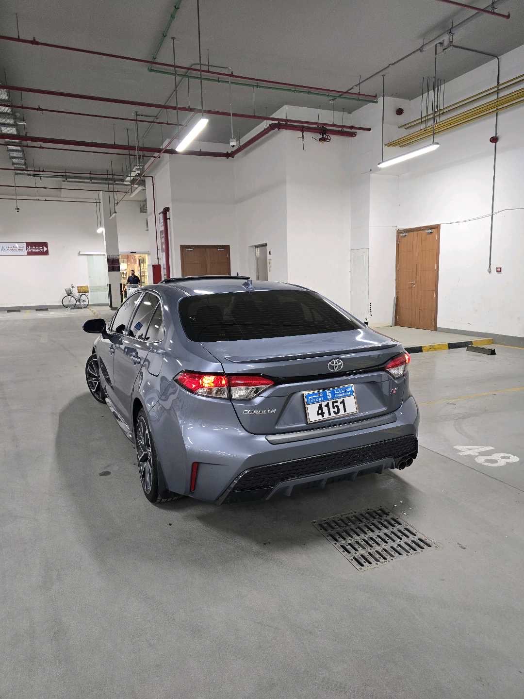 2020 Toyota Corolla SE thumbnail 18