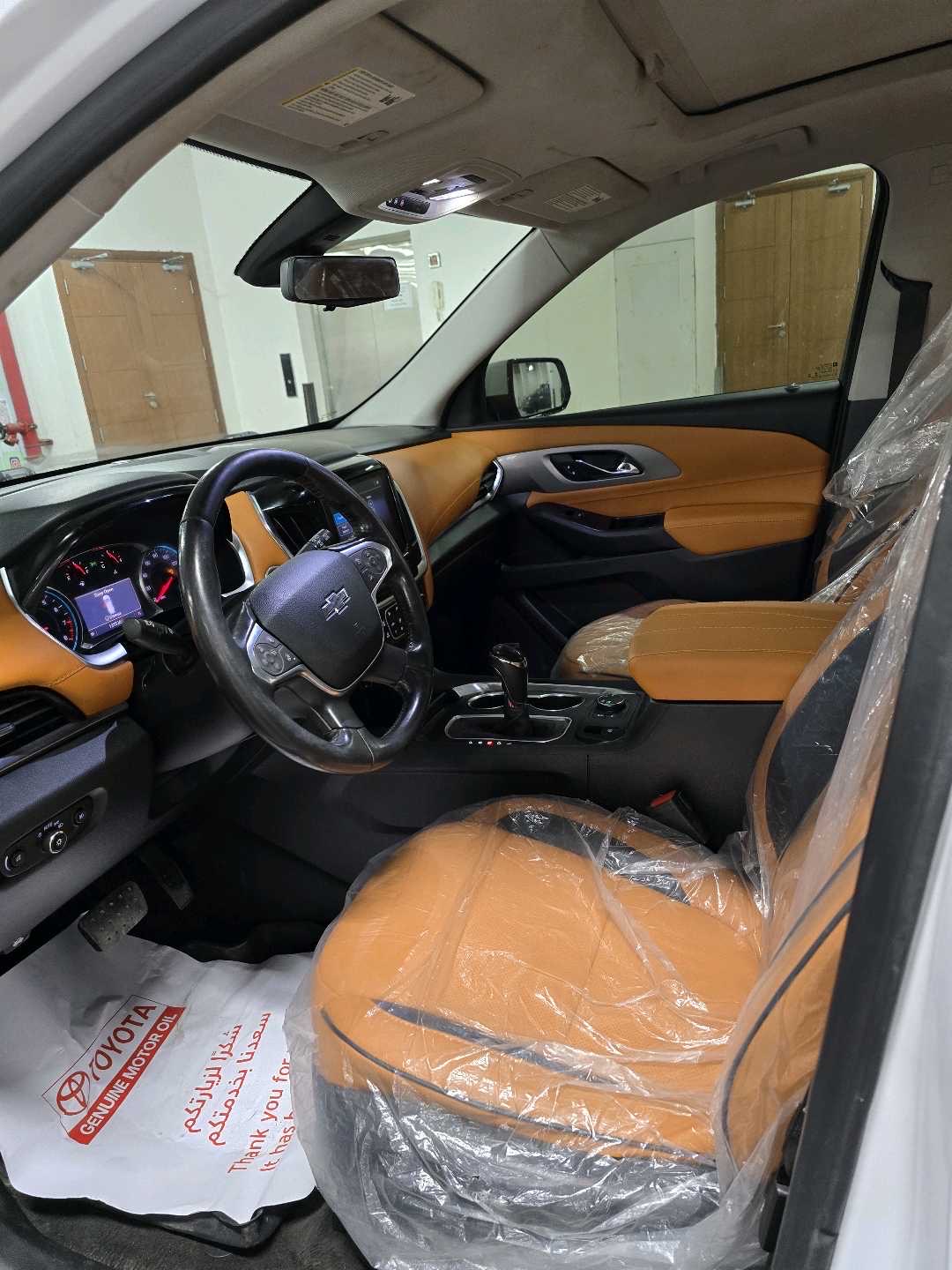 2020 Chevrolet Traverse LS thumbnail 2