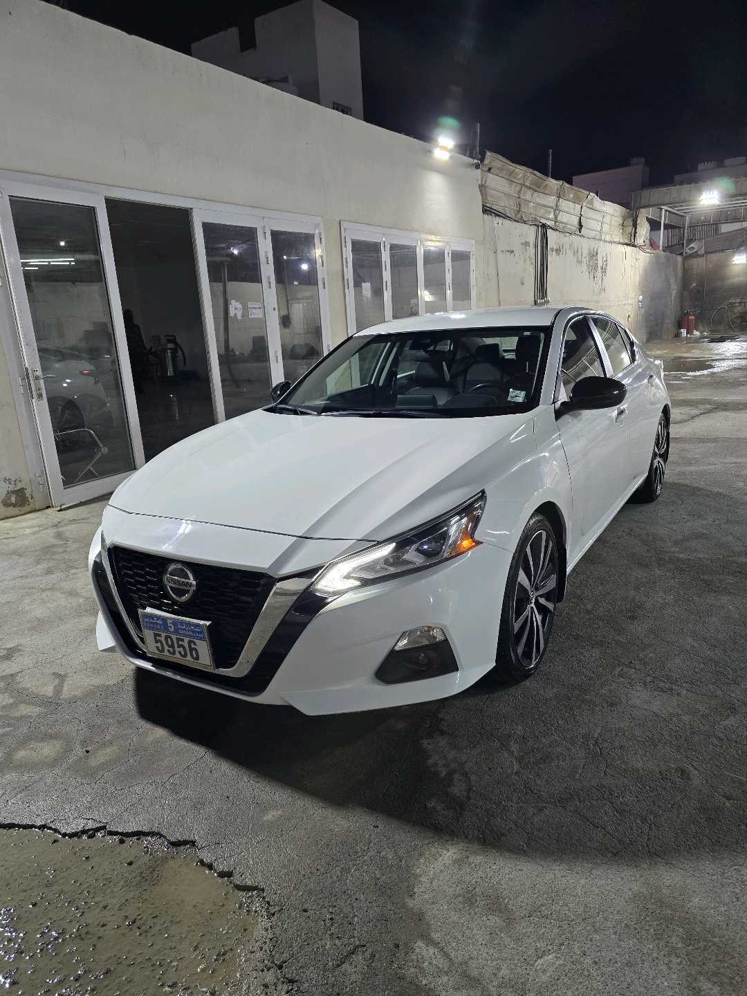 2022 Nissan Altima SR thumbnail 24