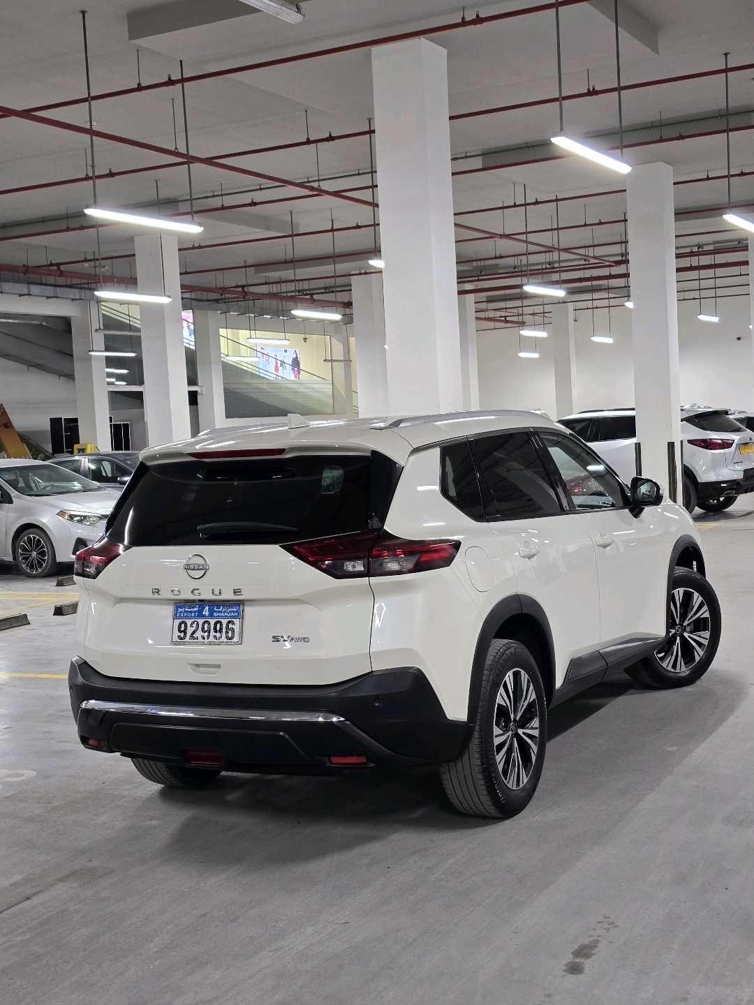 2021 Nissan Rogue SV thumbnail 6