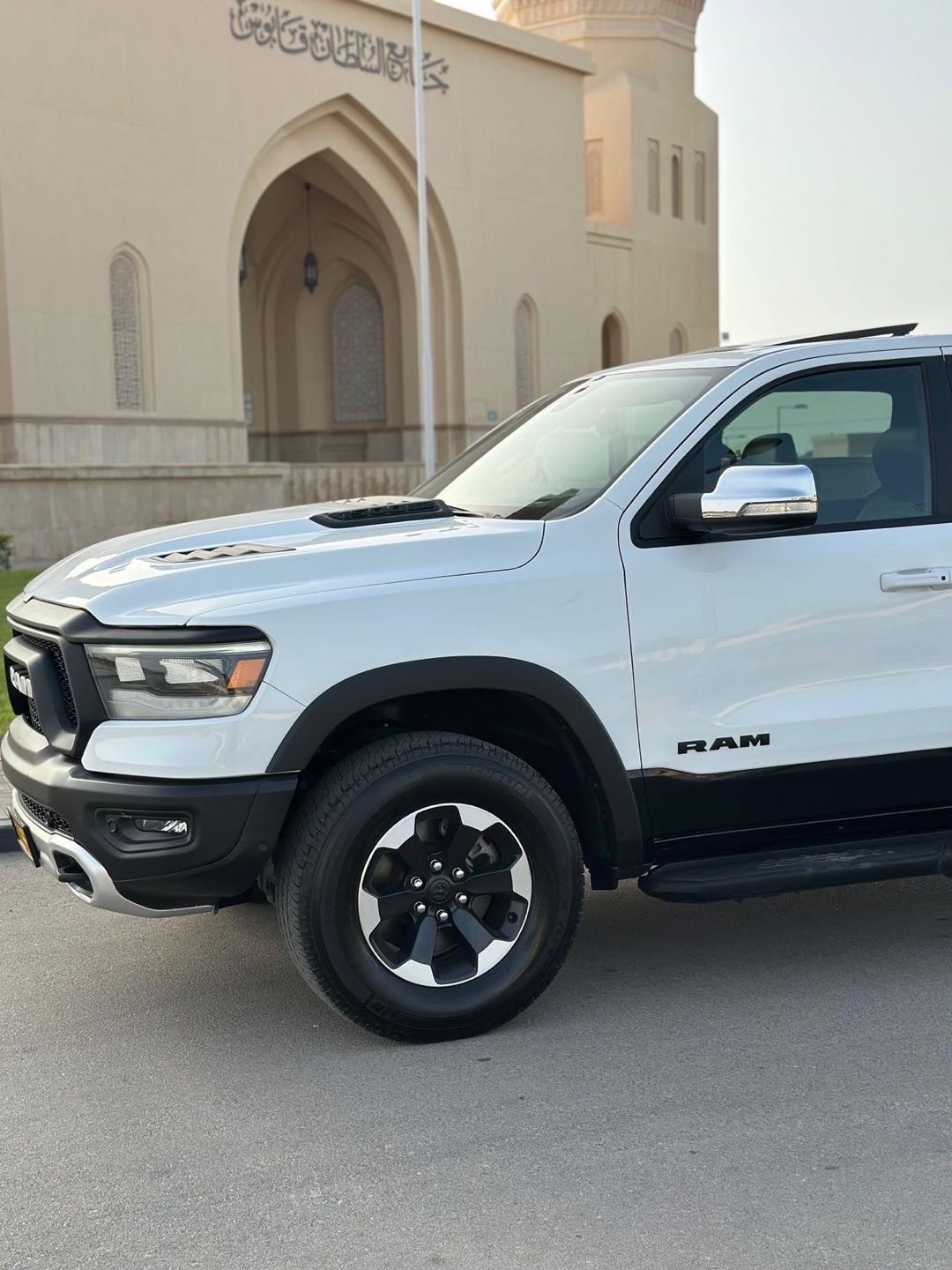 2022 Dodge Ram 1500 Limited thumbnail 3