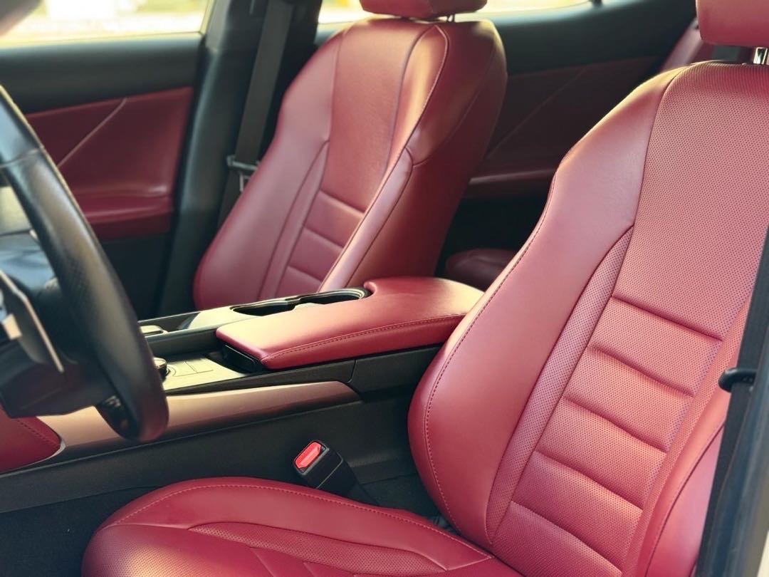2018 Lexus IS 350 thumbnail 5
