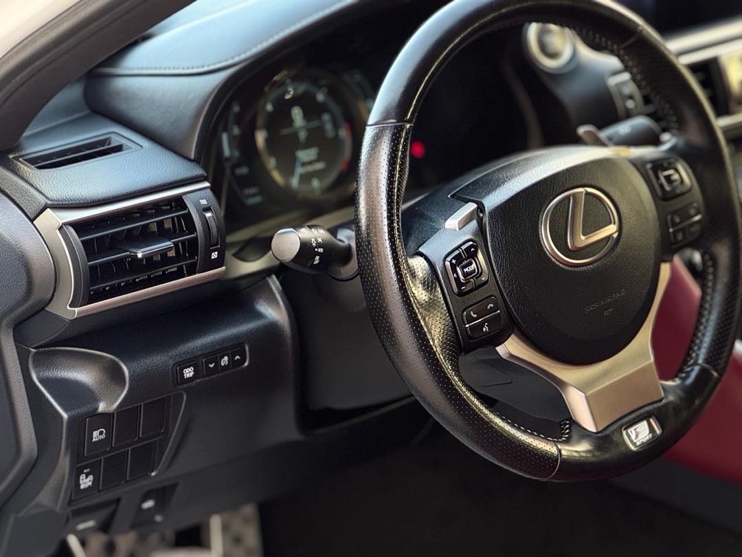2018 Lexus IS 350 thumbnail 15