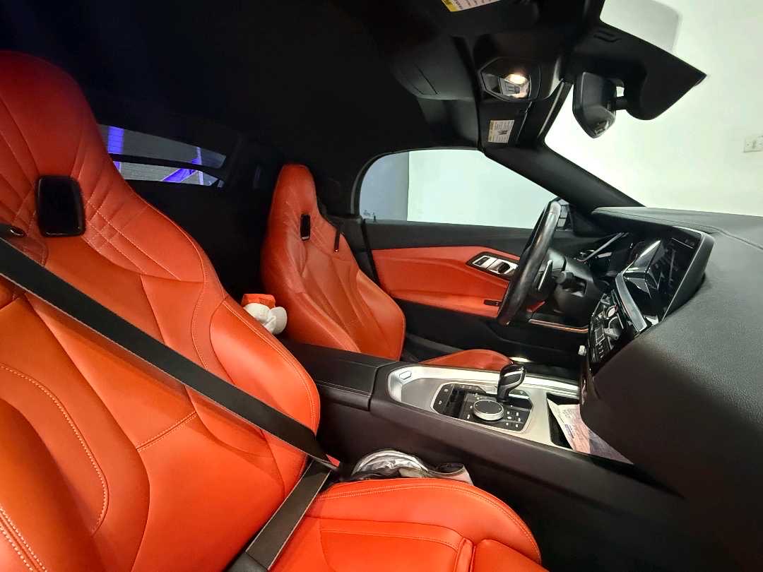 2023 BMW Z4 sDrive30i thumbnail 8