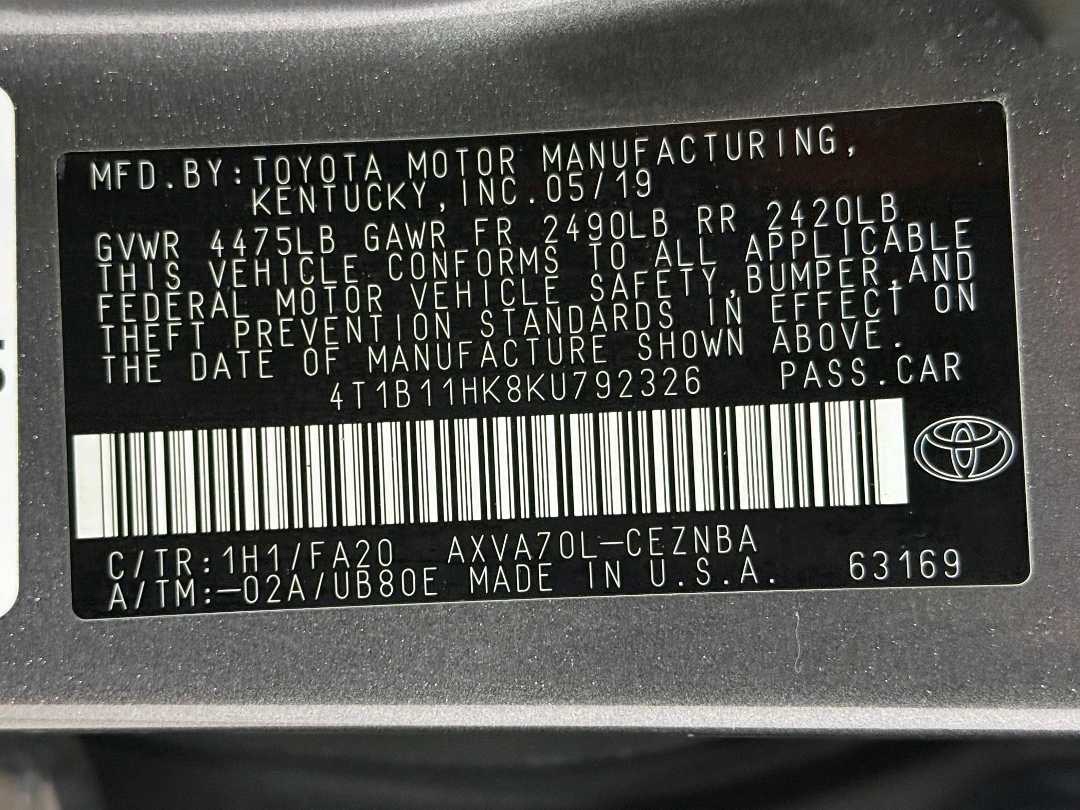 2019 Toyota Camry LE thumbnail 11