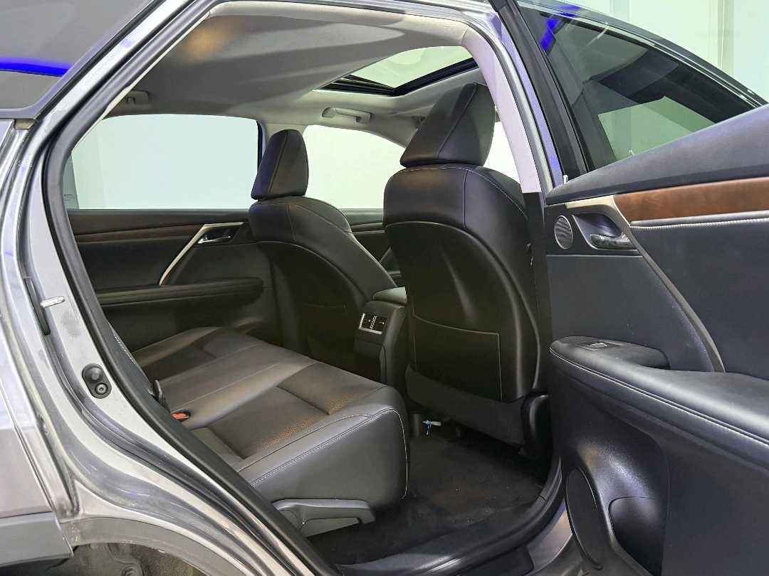 صورة مصغرة 5 لـ لكزس آر إكس 350 2022