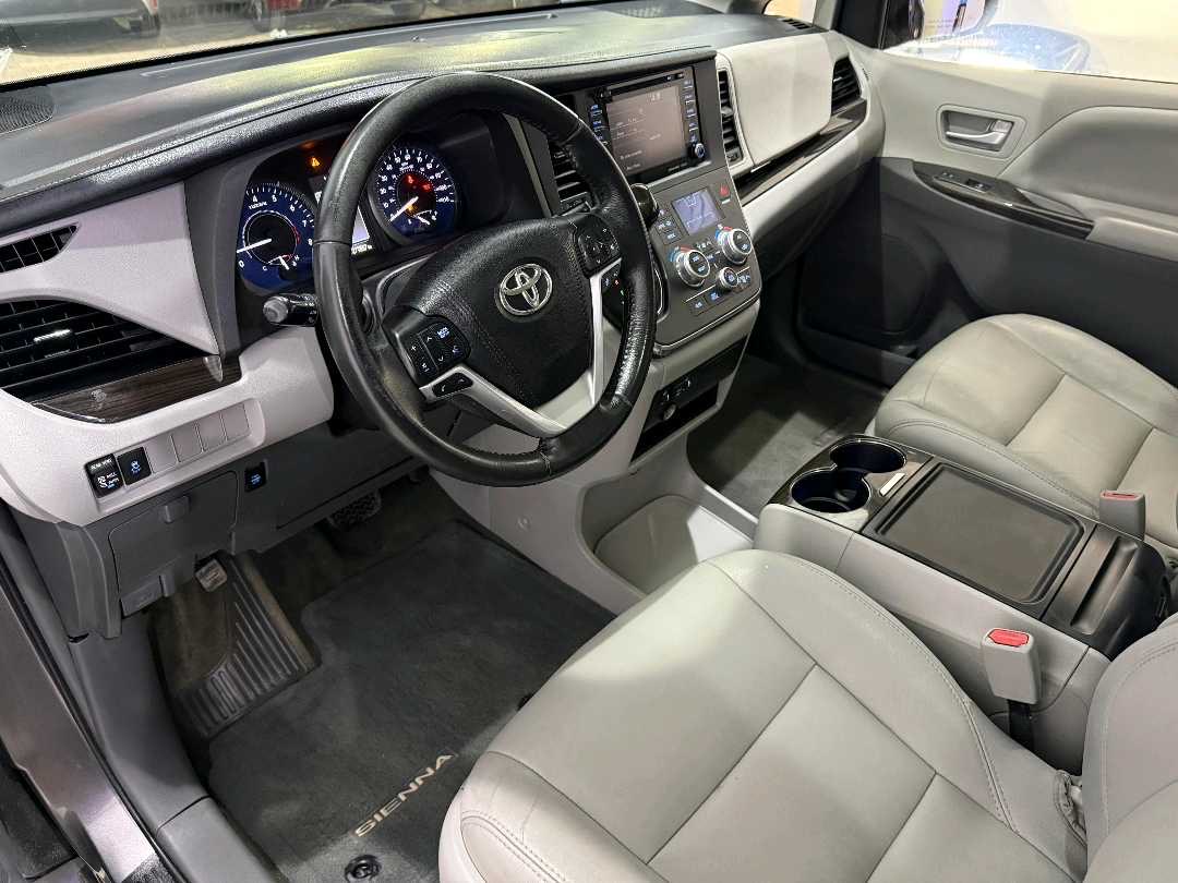 2018 Toyota Sienna