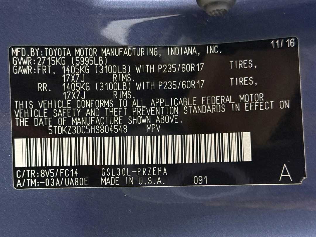 2017 Toyota Sienna thumbnail 12