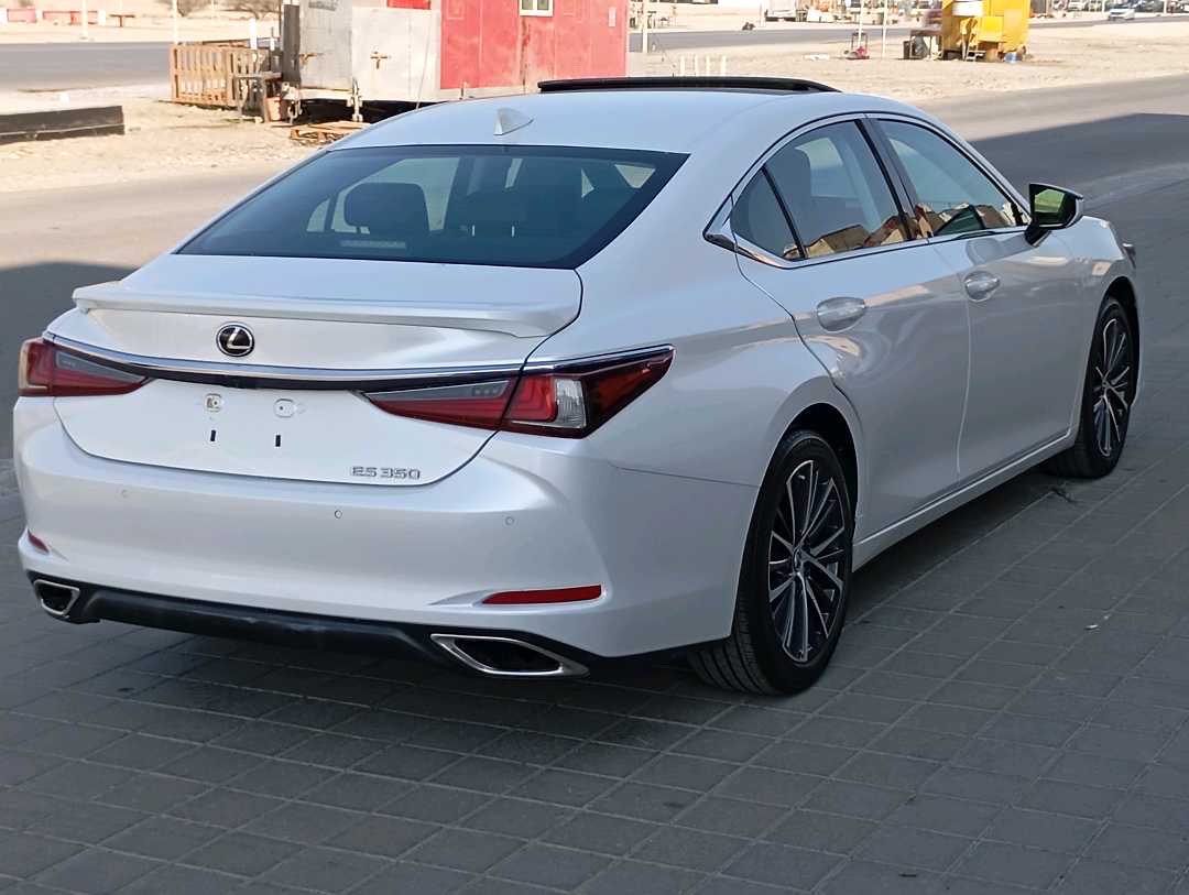 2022 Lexus ES 350 thumbnail 3