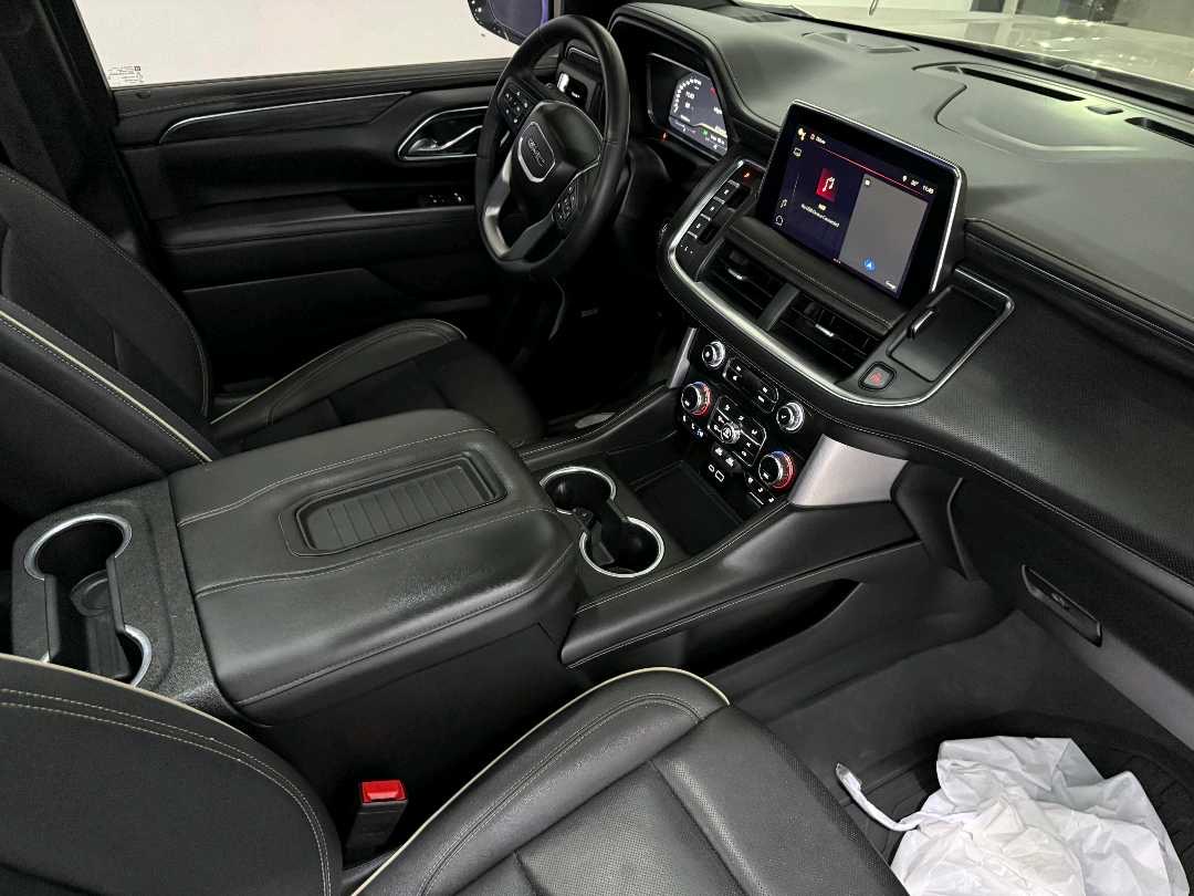 2023 GMC Yukon SLE thumbnail 8