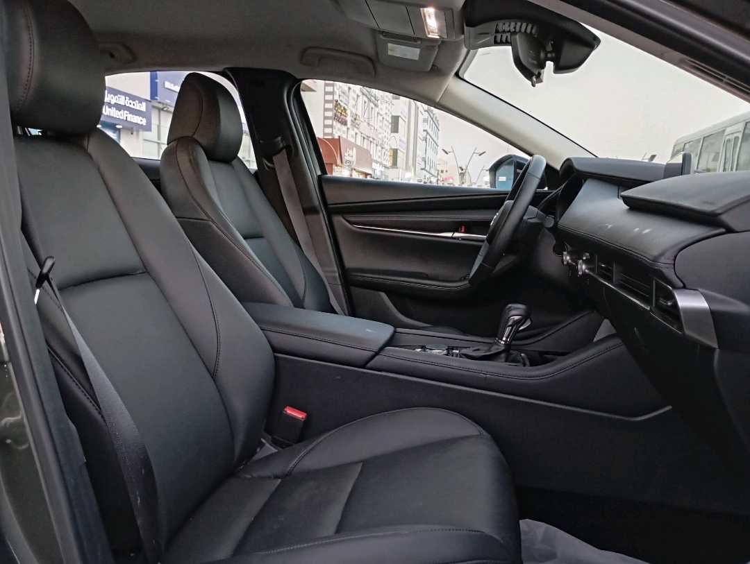 2025 Mazda 3 SLE thumbnail 6