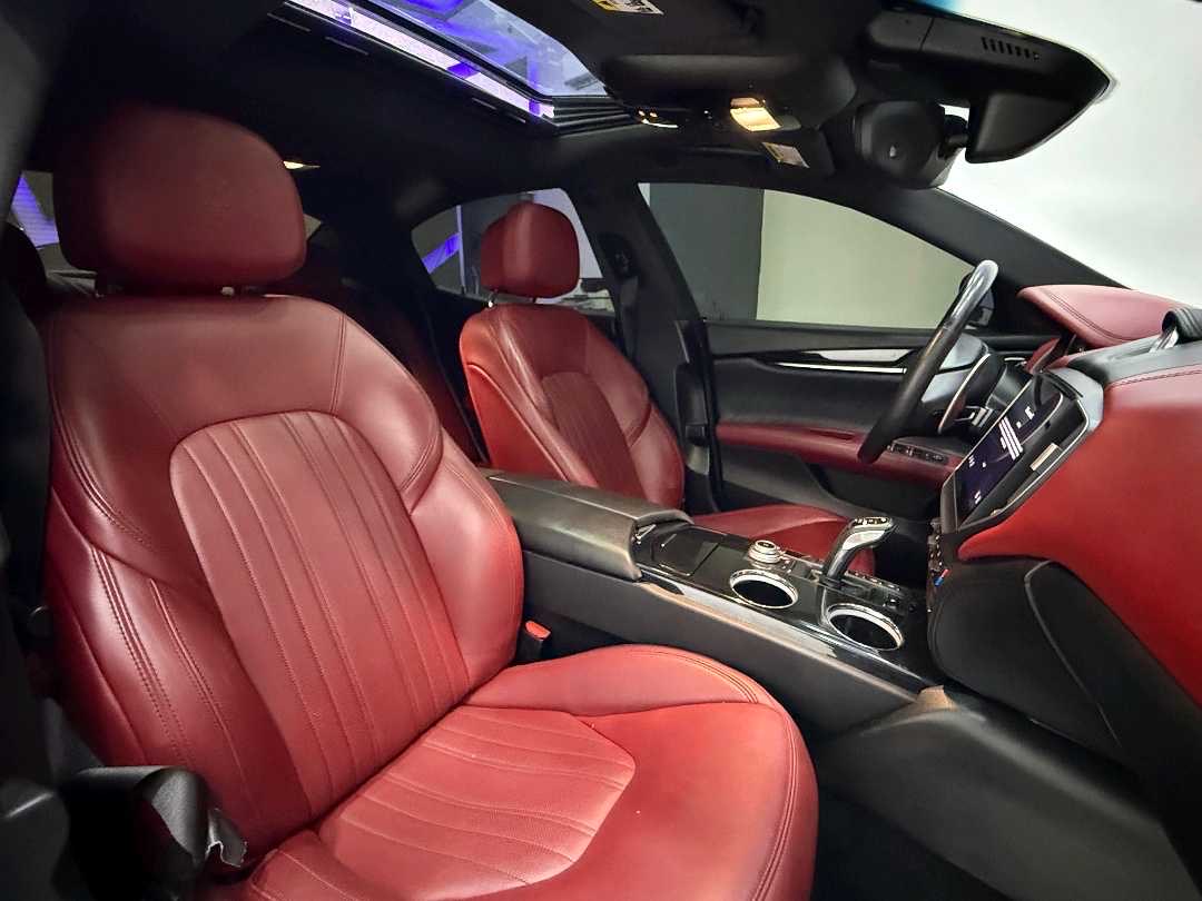 2022 Maserati Ghibli Base thumbnail 6