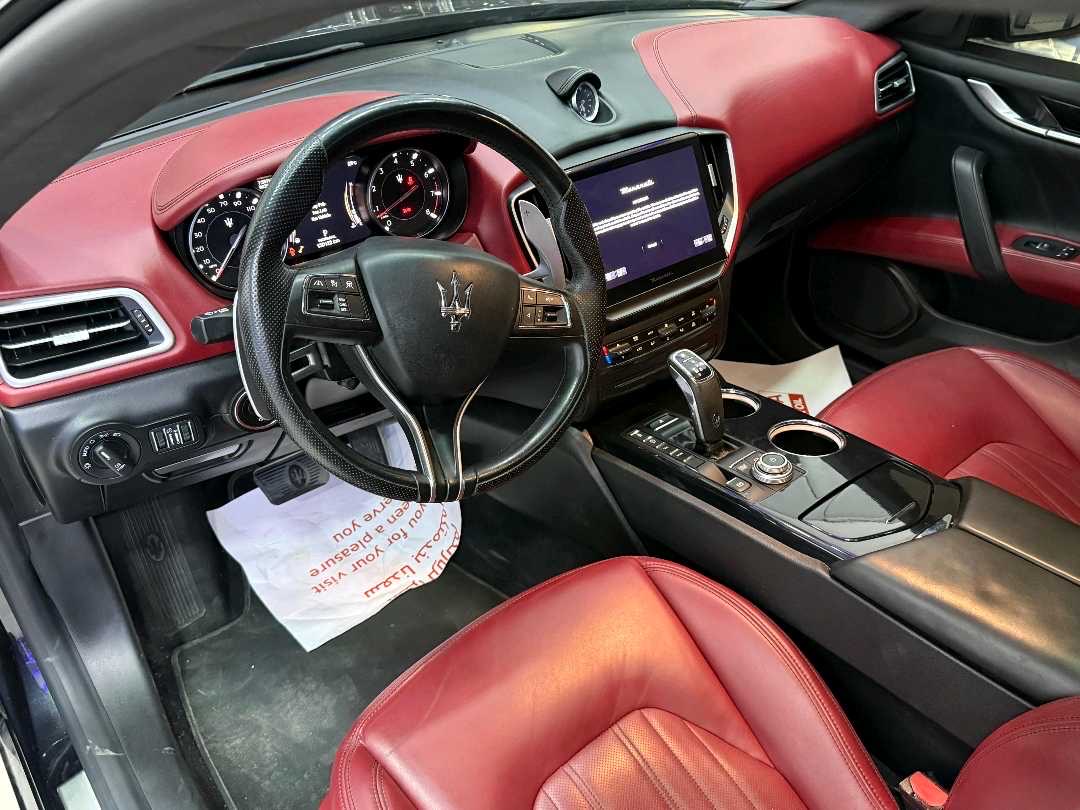 2022 Maserati Ghibli Base thumbnail 8