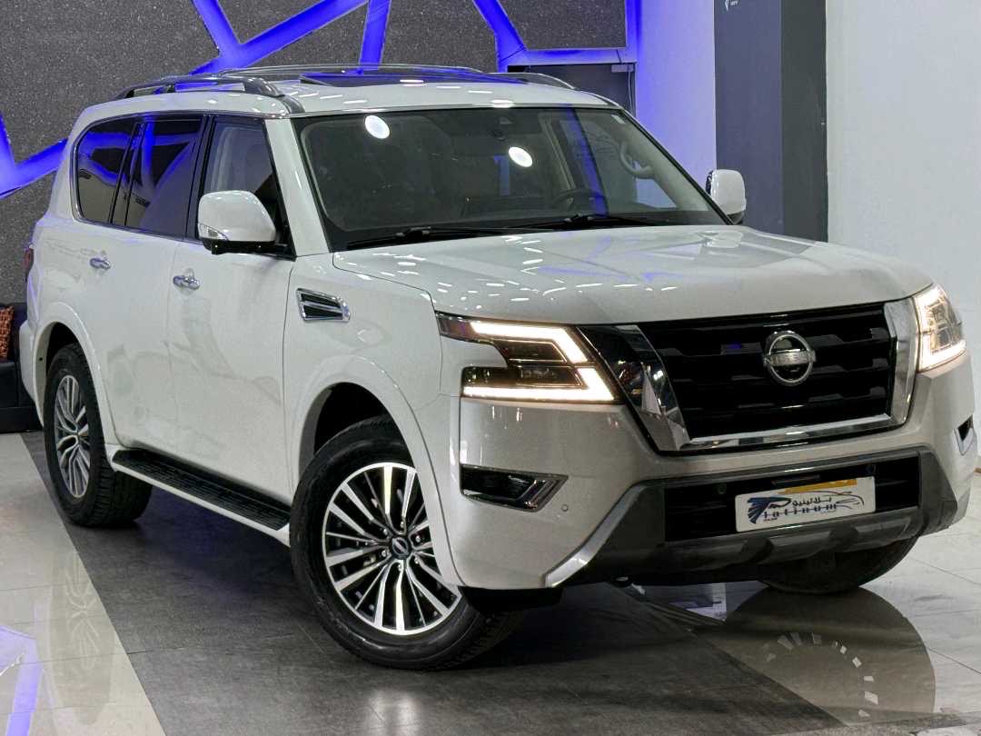2023 Nissan Armada SL thumbnail 2