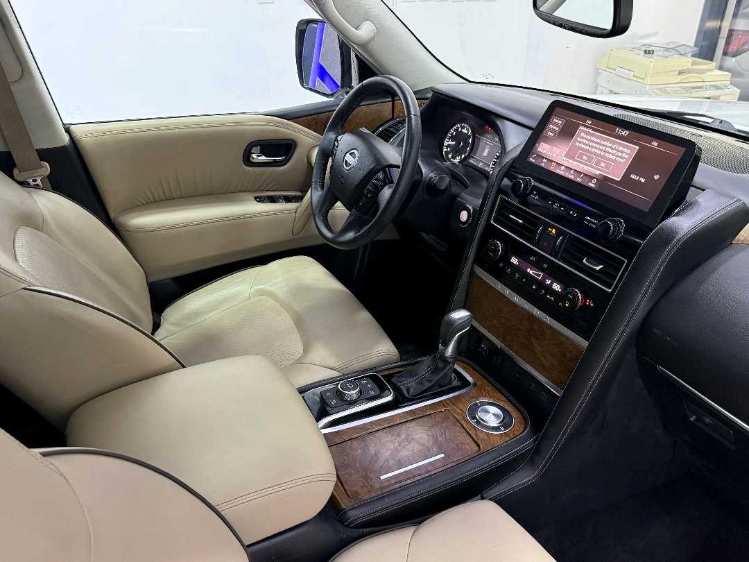 2023 Nissan Armada SL thumbnail 7