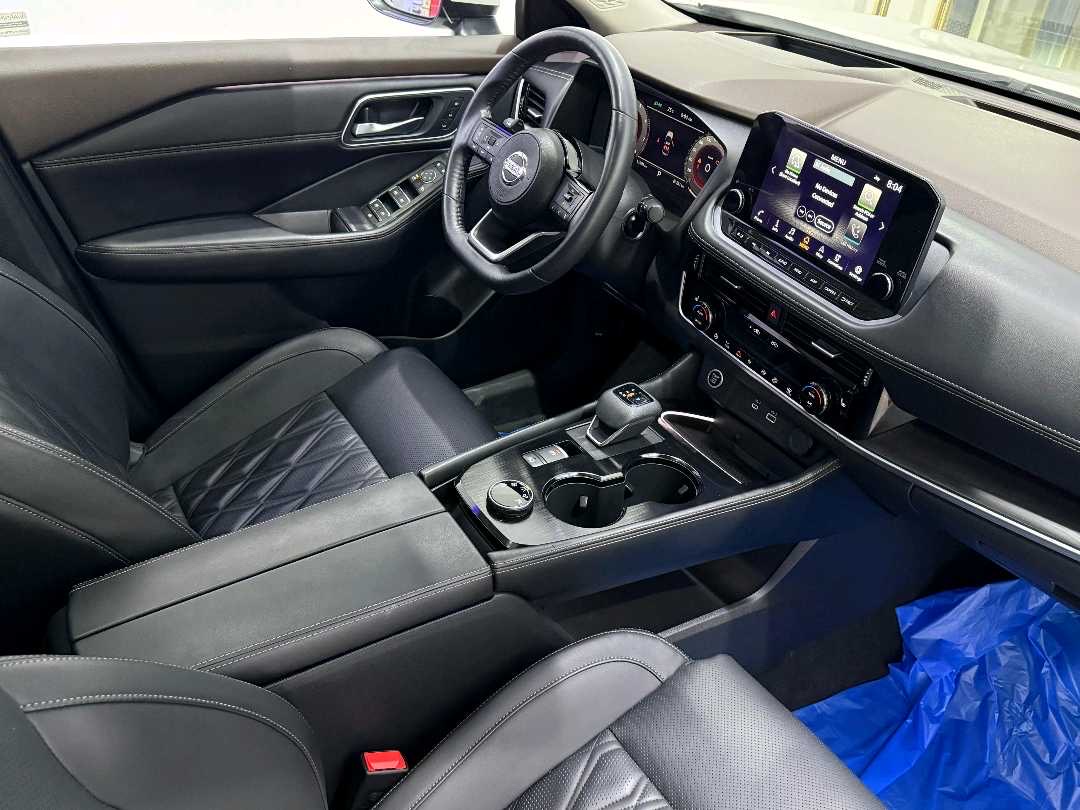 2023 Nissan Rogue Platinum thumbnail 7