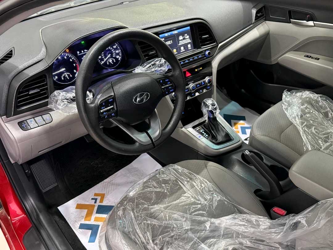 2020 Hyundai Elantra SEL Convenience thumbnail 8