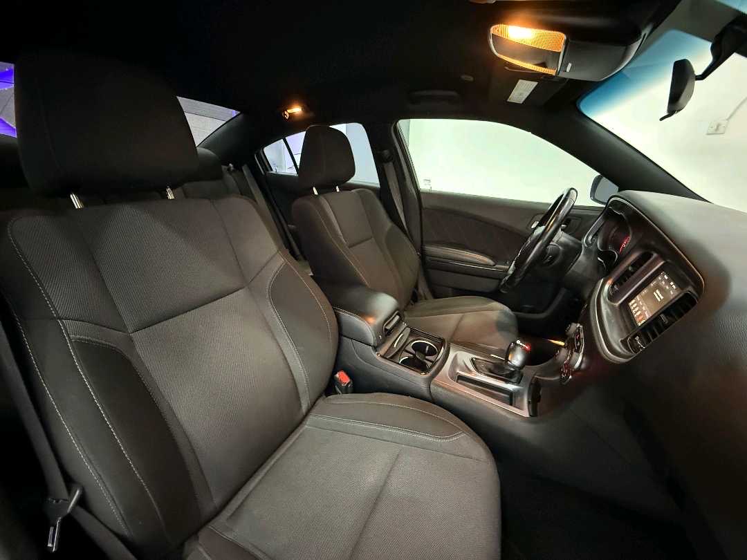 2021 Dodge Charger SXT thumbnail 6