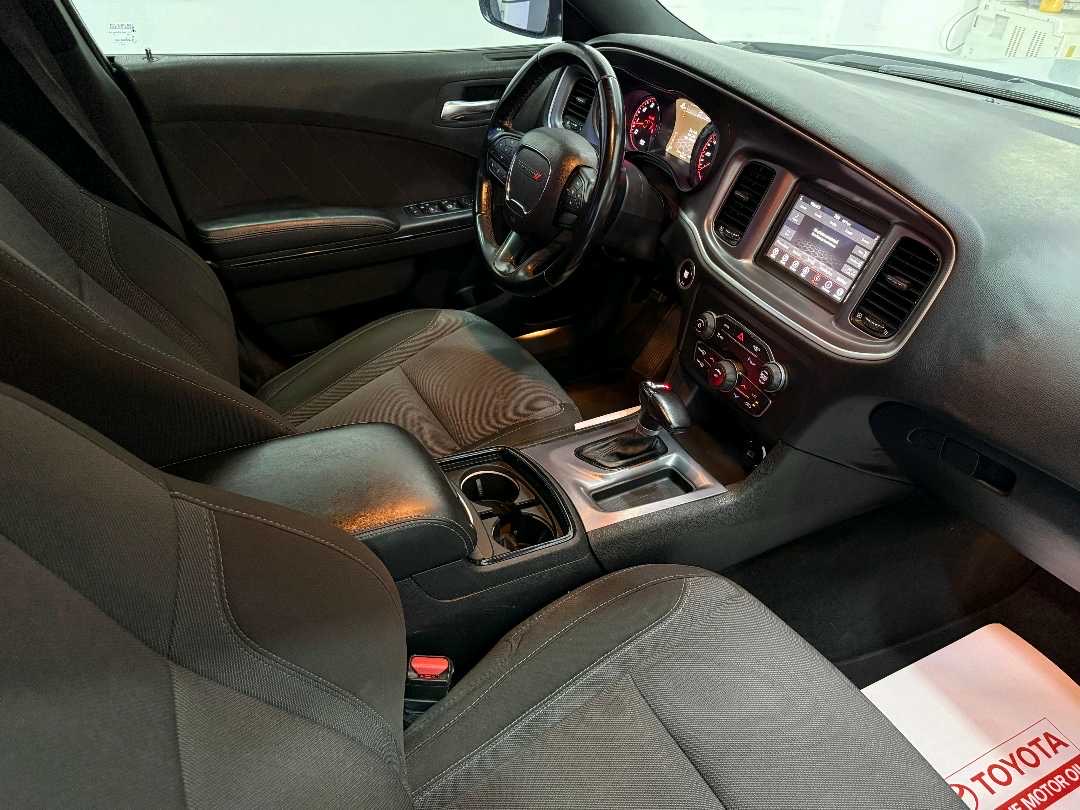 2021 Dodge Charger SXT thumbnail 7