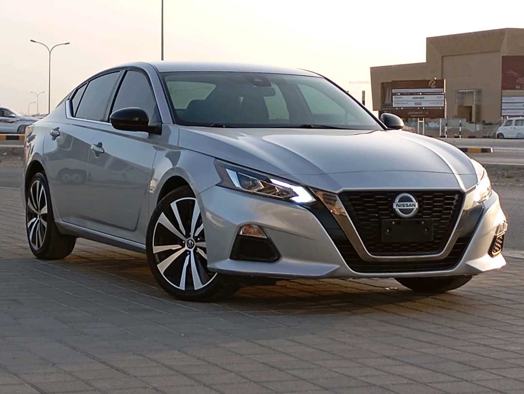 2020 Nissan Altima SR