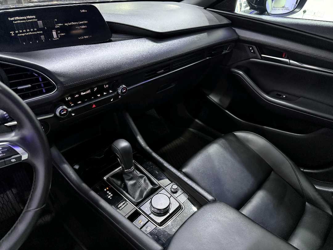 2025 Mazda 3 350 thumbnail 9