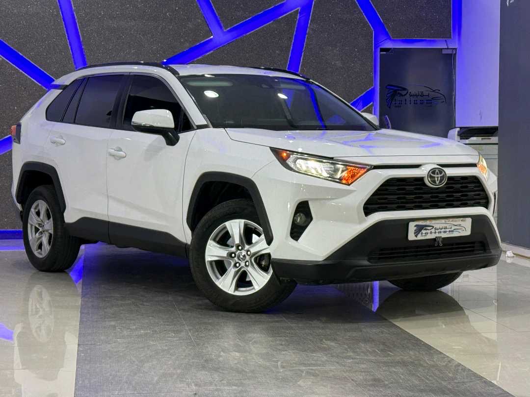 2020 Toyota Rav4 XLE