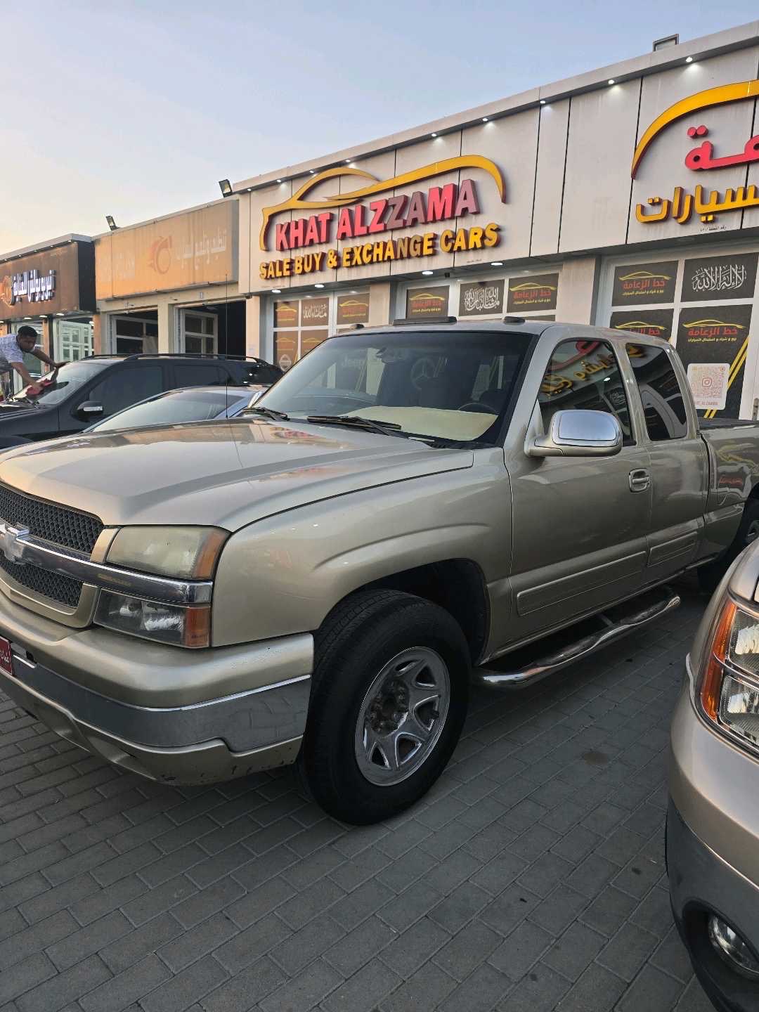 2004 Chevrolet Silverado LTZ thumbnail 10