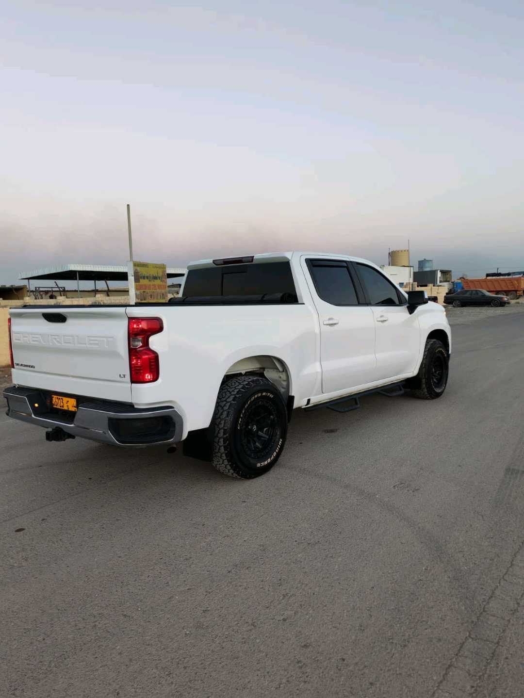 2022 Chevrolet Silverado LTZ thumbnail 2