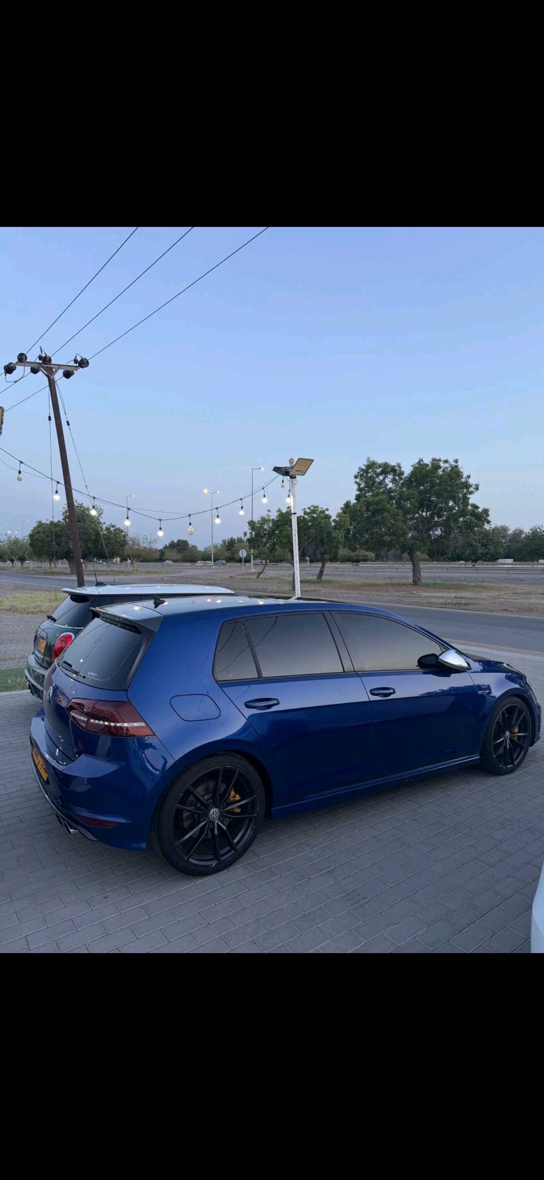 2014 Volkswagen Golf R thumbnail 11