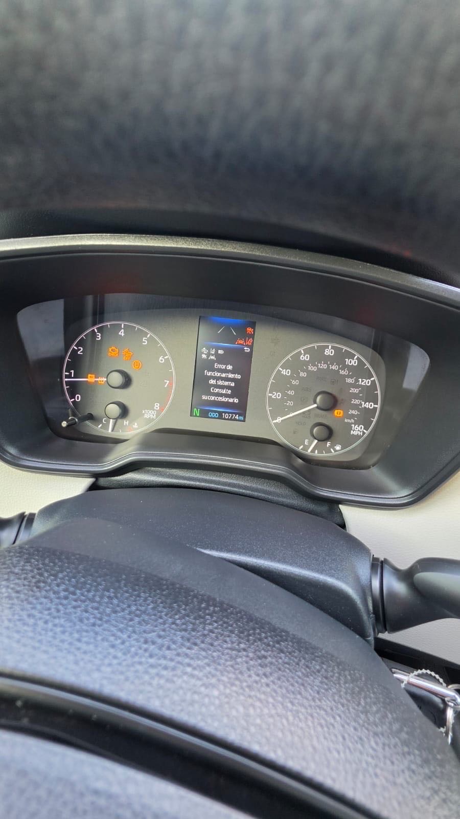 2025 Toyota Corolla LE thumbnail 7
