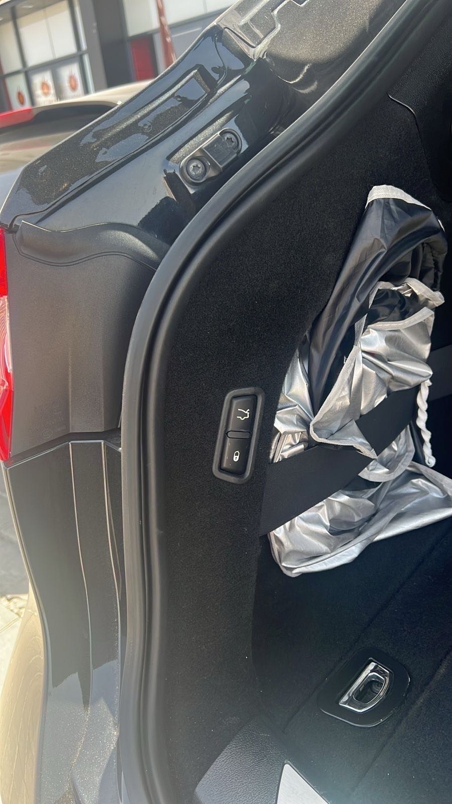 2018 Maserati Levante Base thumbnail 5