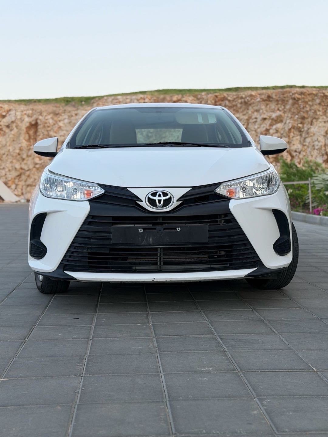 2022 Toyota Yaris LE